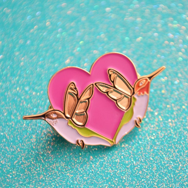 Hummingbird,hummingbird pin, hummingbird lapel pin,lapel pin,flair,enamel pin,soft enamel,bird,birds,bird pin, heart enamel pins, heart pins