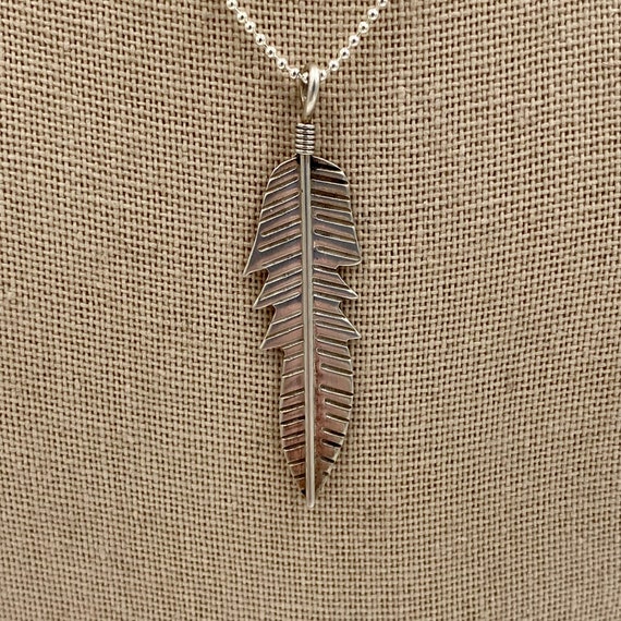 Vintage sterling silver feather pendant on a ster… - image 4