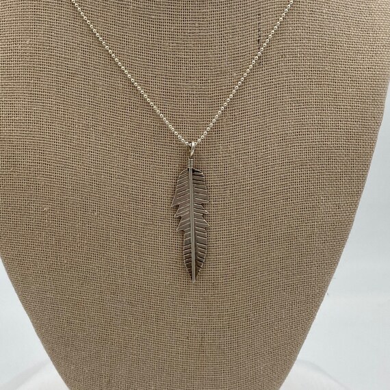 Vintage sterling silver feather pendant on a ster… - image 5