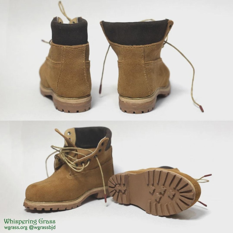 K&ouml;nnte beinhalten: Ein Paar hellbraune Arbeitsstiefel mit schwarzen Kragen und beigen Schn&uuml;rsenkeln. Die Stiefel haben eine robuste Sohle und werden aus verschiedenen Blickwinkeln gezeigt, um die Details zu zeigen. Hergestellt aus Wildleder-&auml;hnlichem Material.