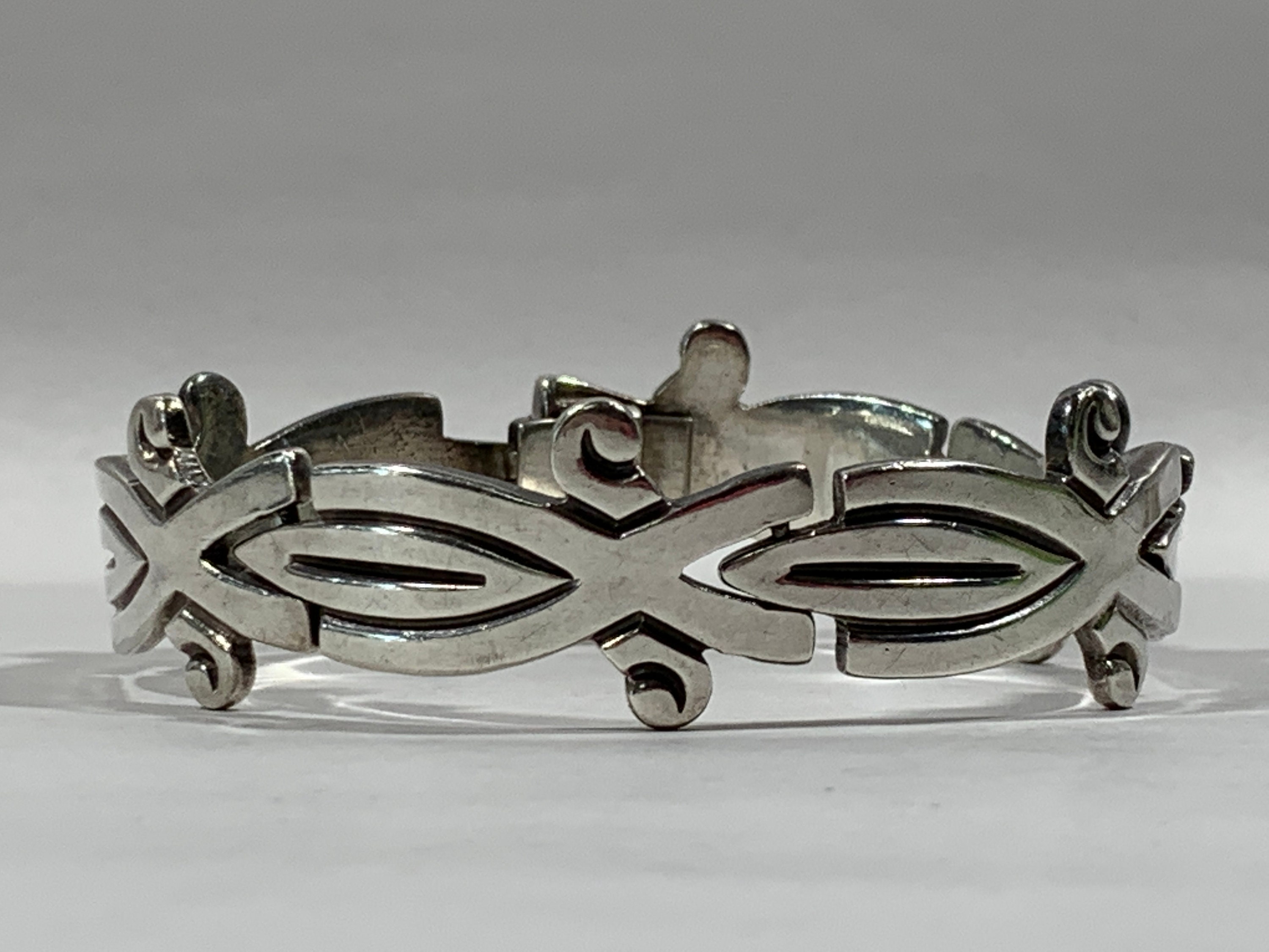 J Flores Taxco Mexico Sterling Braclet