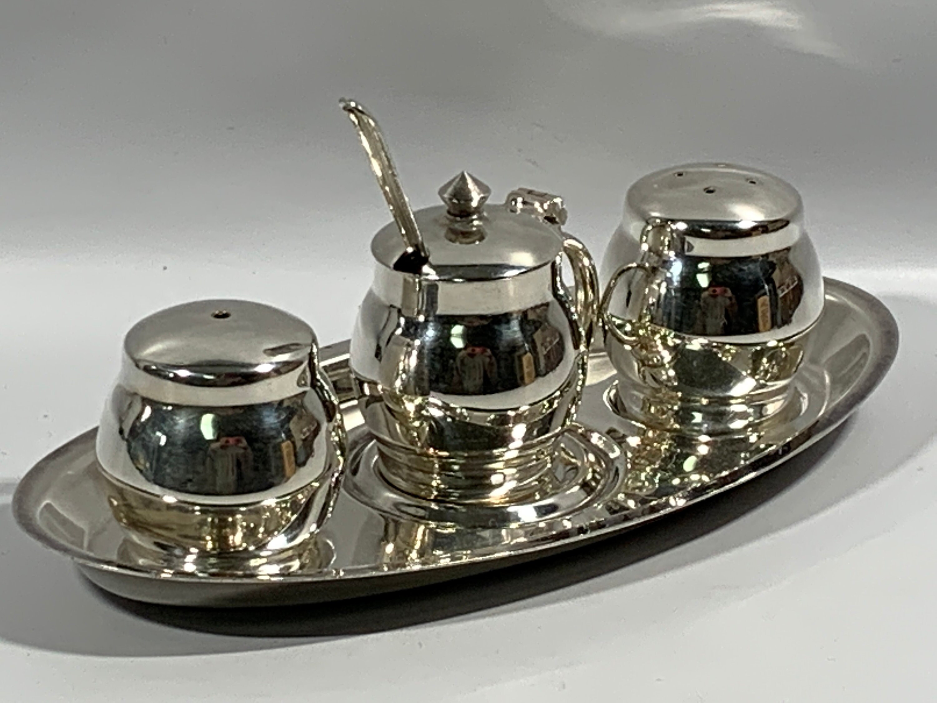 Yeoman Plate England Mini Salt Pepper Condiment Set Breakfast Etsy