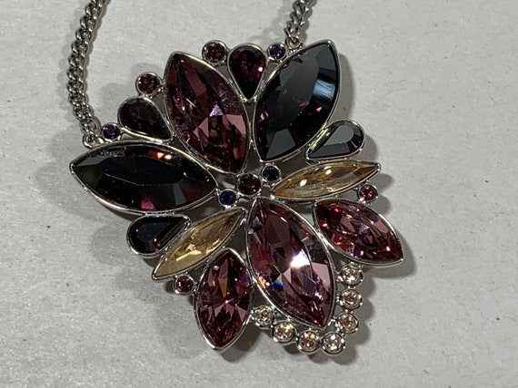 Swarovski Florere Necklace, Flower, Pink, Gold-Tone Plated – Jones Bros  Jewelers