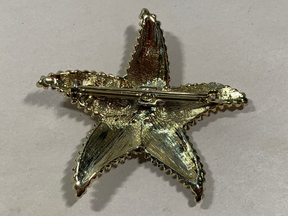 Starfish Brooch Duo - image 7