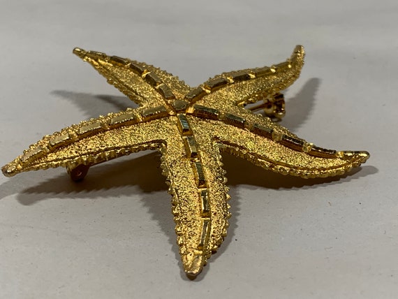 Starfish Brooch Duo - image 3