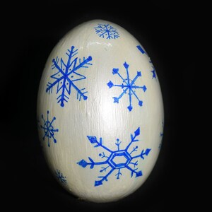 Wooden egg snowflakes image 4