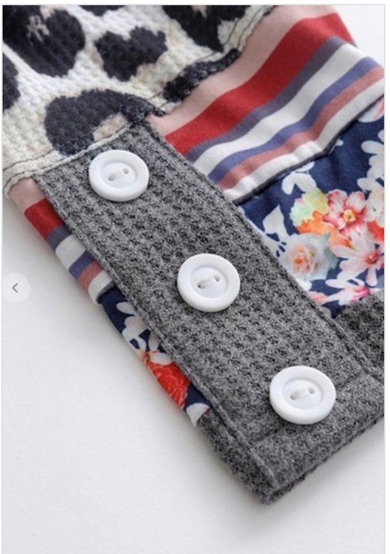 Printed Cuff Gray Thermal Top