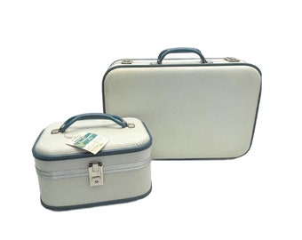 Vintage White and Blue Hard Side Luggage Set, 2 Pc Set, Retro Photo Prop, Vintage Suitcase, FREE SHIPPING