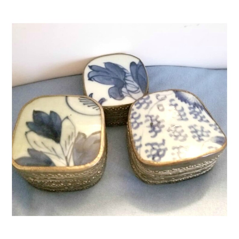 Shard Trinket Box Set of 3 Blue /& White Chinese Porcelain and Silver Alloy 1960s