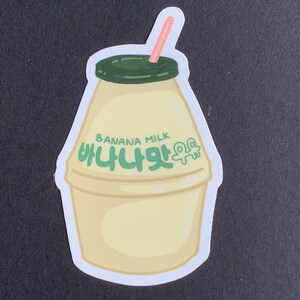 Sticker mignon coréen au lait de banane ( 맛 우유) - Sticker pour ordinateur portable de dessin animé découpé avec finition mate de lait de banane