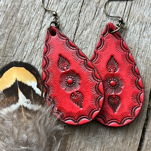 Hand Tooled Western Style Wild Flower Leather Teardrop Earrings in Bright Red