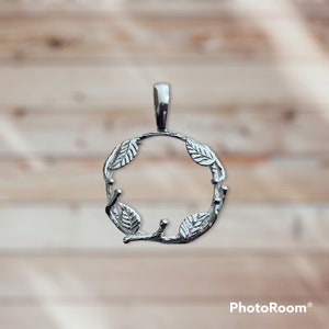 Sterling Silver bezel. For 24 mm coin.