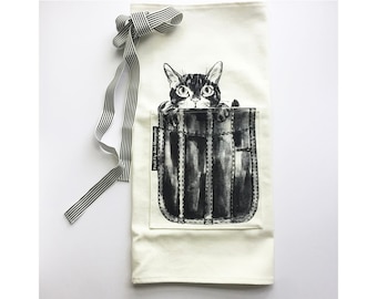 Cat Apron -Black-PEANUT in the Pocket Half Apron with Pocket Gardening Apron, Apron with Cat Illustration