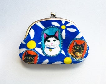 New!! Cat Velvet Frame Purse -DAISY-, Cosmetic Pouch, Travel Jewelry Pouch, Coin Purse, Velvet purse, Velvet coin purse Frame Purse