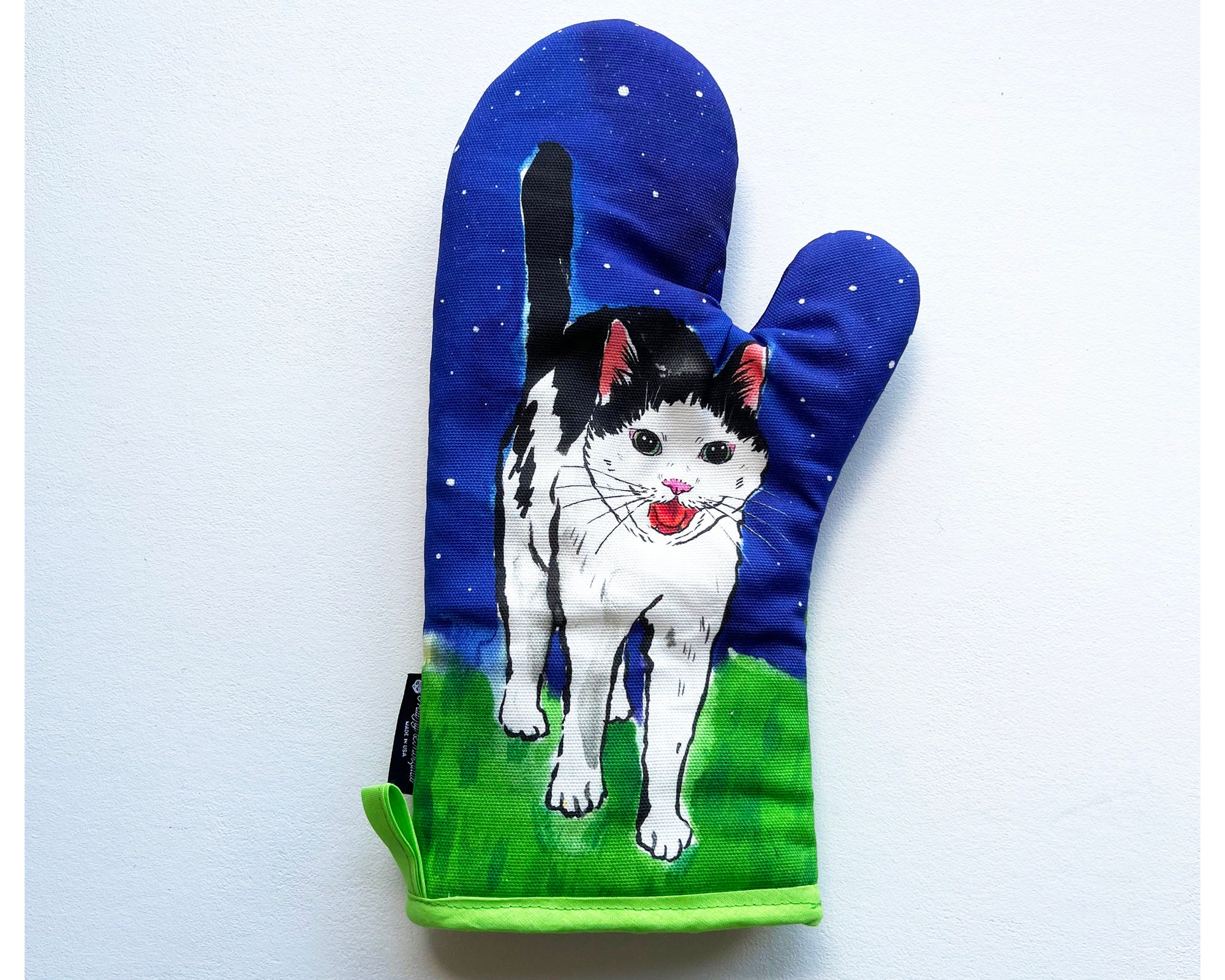 Kitty Cat on Red Oven Mitt with message, Made From Scratch