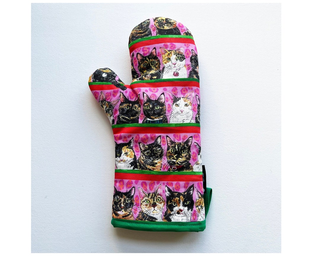 Cat Oven Mitt woman Right Calico Cats Oven Mitt Pot Holder Potholder