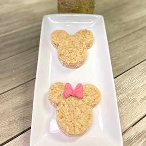 Minnie Maus Reis Krispy Treat Sandwiches, Mitbringsel, süße Leckereien, individuelle Leckereien, Bäckerei-Leckerei-Tisch