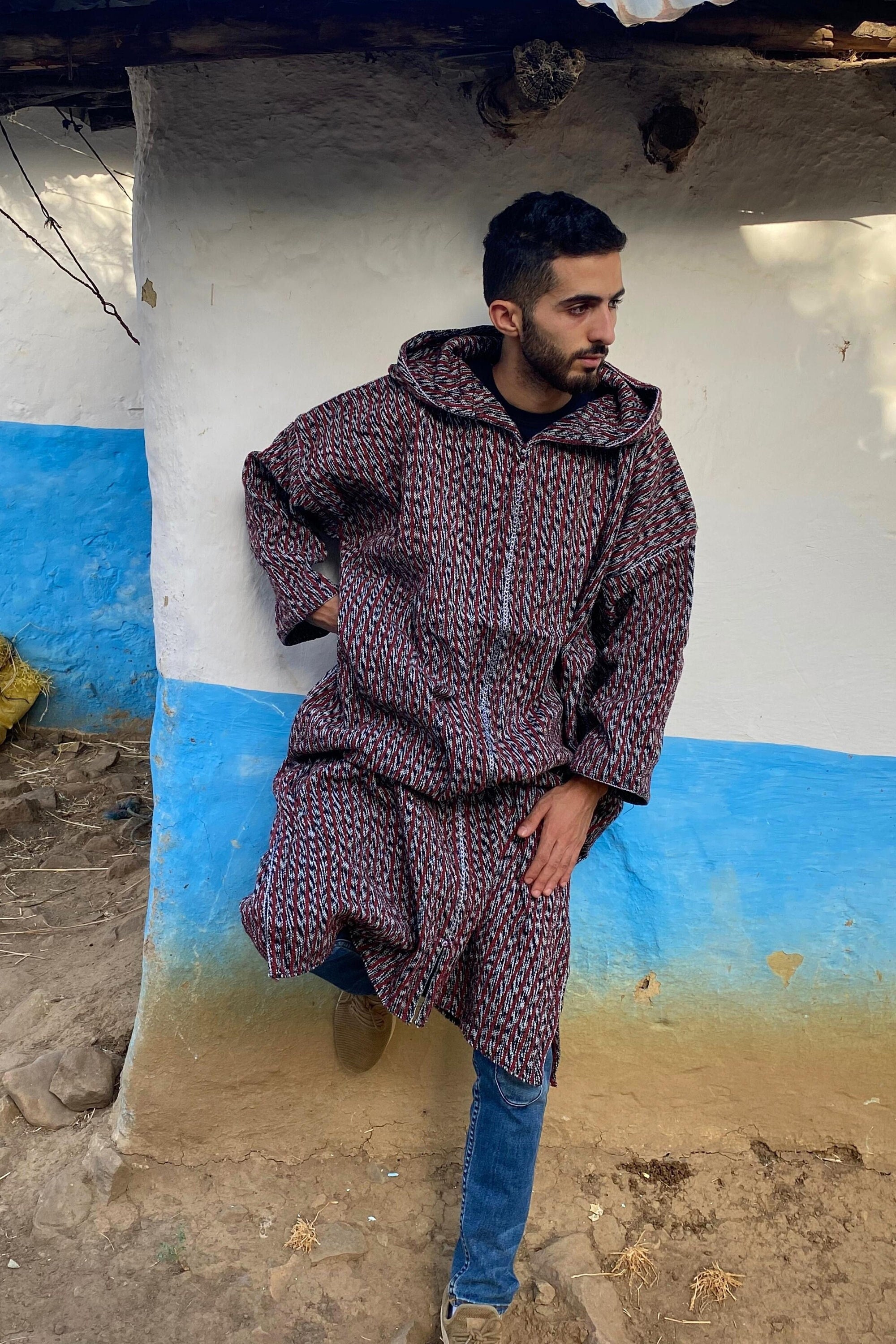 Chilaba tradicional marroquí, Kaftan de lana para hombre, Ropa bereber de  invierno, Abrigo de vestir marroquí rojo blanco y negro, Kaftan de talla  grande -  México