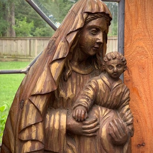Madonna and Child baroque carving image 2