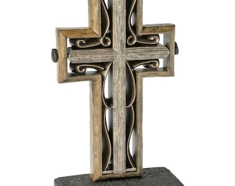 Croce dell'Unità: scultura rustica in faggio e bronzo per cerimonia nuziale