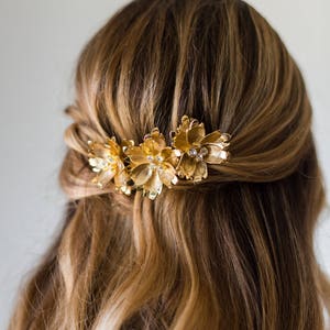 Bridal Comb Bridal Hair Comb Bridal Headpiece Wedding Headpiece Flower Comb Bridal Flower Comb Gold Hair Comb Silver Comb 170 image 1