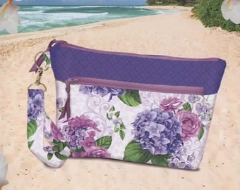 Maui Glam Bag sewing pattern Instructions Wristlet Bag with Pockets and Zippers by Pink Sand Beach Designs - Fat Quarter Friendly