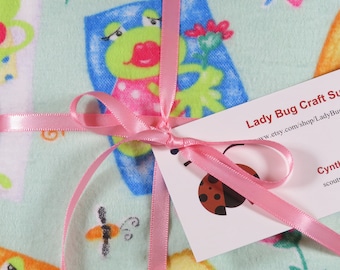 Girl Fabric Fat Quarter Bundle: Children's Cotton-Flannel Prints (22 x 18 inches)