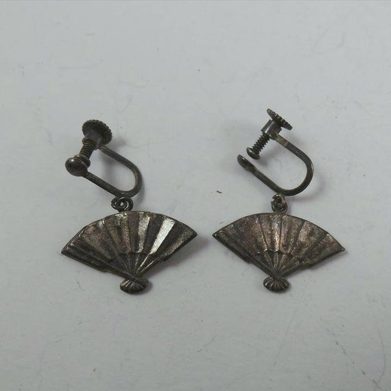 Pair of sterling silver earrings. Asian folding f… - image 1