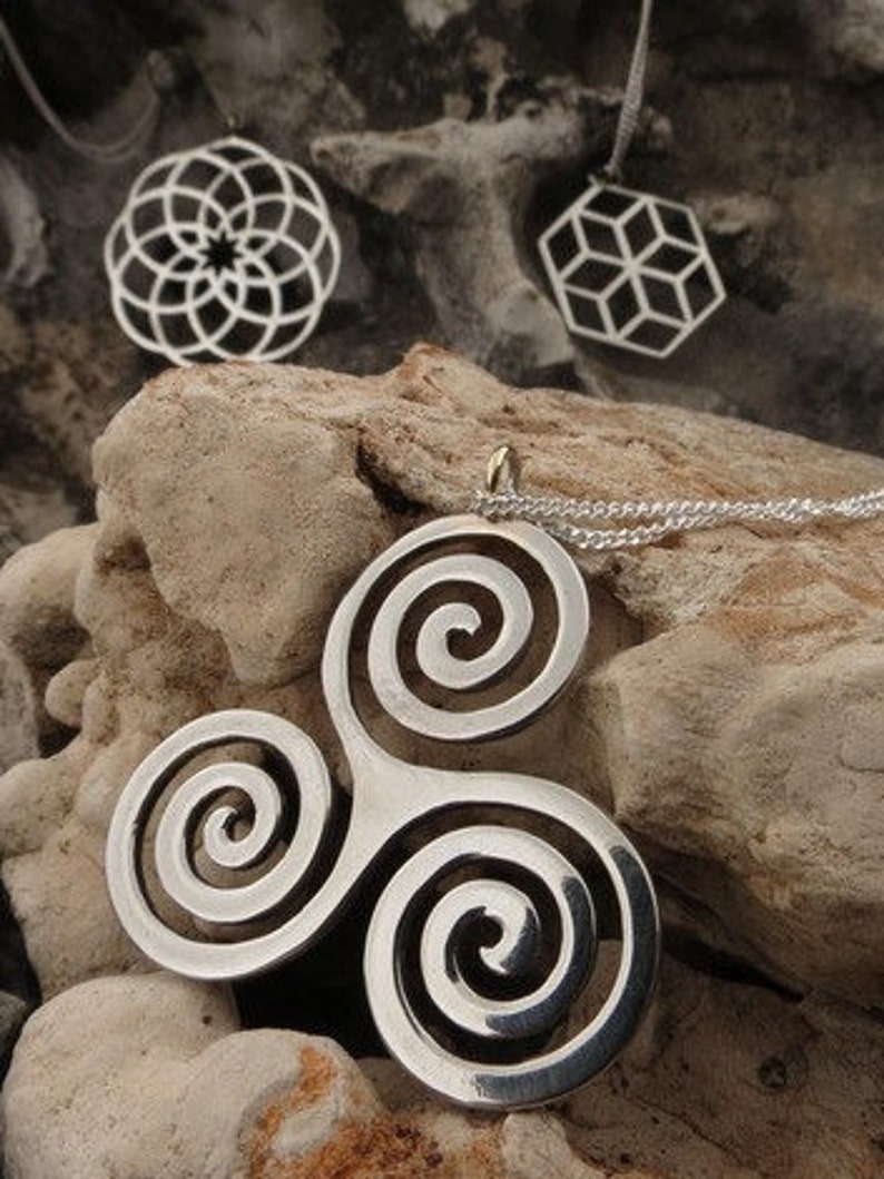 Silver Triskelion pendant celtic trinity knot. sterling silver triskelion necklace silver triskel triskele necklace Celtic triquetra