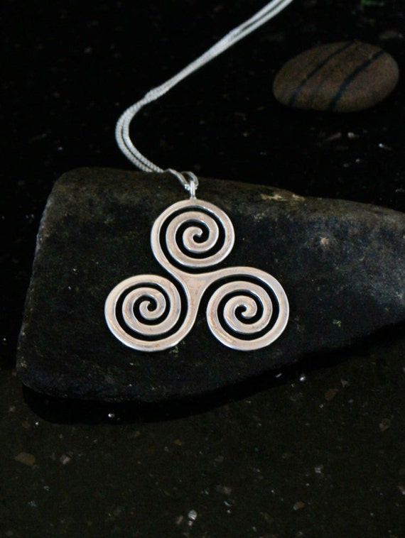 Silver Triskelion pendant celtic trinity knot. sterling silver triskelion necklace silver triskel triskele necklace Celtic triquetra