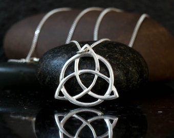 Celtic Trinity Knot necklace, silver trinity knot necklace, holy trinity pendant, sterling silver, triquetra pendant, celtic knot necklace
