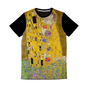 The Kiss - Gustav Klimt Classic Panel T-Shirt