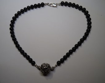 Necklace of silver and black quartz (diameter 7mm) "Grapes"