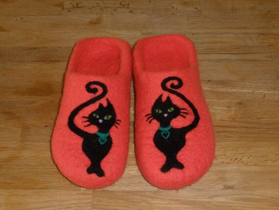 felt cat slippers