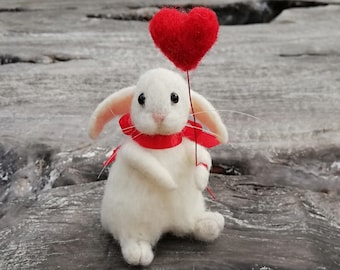 Needle felted rabbit, Felted bunny, White rabbit whit heart