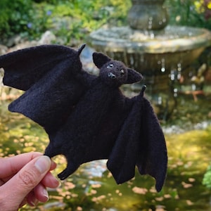 Needle Felted Wool Bat – Handmade Halloween Decor, Soft Sculpture Animal, Cute Bat Gift for Gothic Lovers