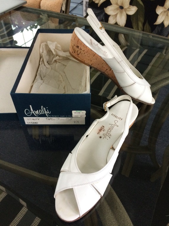 Amalfi by Rangoni sandals - Vitality - White and … - image 1
