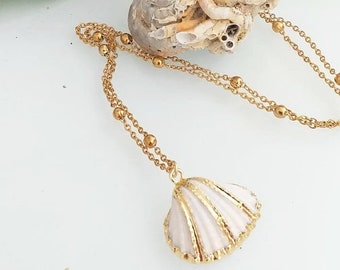 Collier boules acier inoxydable avec pendentif coquillage