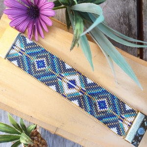 Miyuki pearl weaving cuff bracelet in shades of blue, white and gold