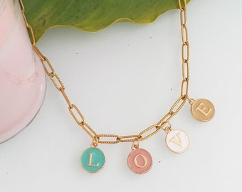 Collier acier inoxydable doré gros lettres LOVE version pastel