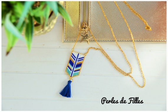 Collier personnalisé femme : Chaine perlée et médaille plaqué or