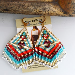 graphic triangle earrings with fringes weaving miyuki pearls white, red, burgundy, turquoise, gold