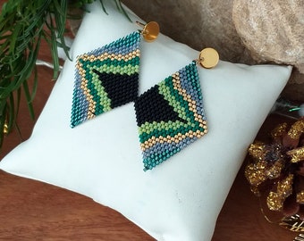 Geometric diamond earrings weaving miyuki beads green, blue, black, gold.