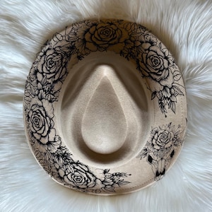 Buck / Blumenhut Brennendes Nachvollziehbares Design, Schablone für Hüte mit breiter Krempe, SVG, PNG Digitale Dateien