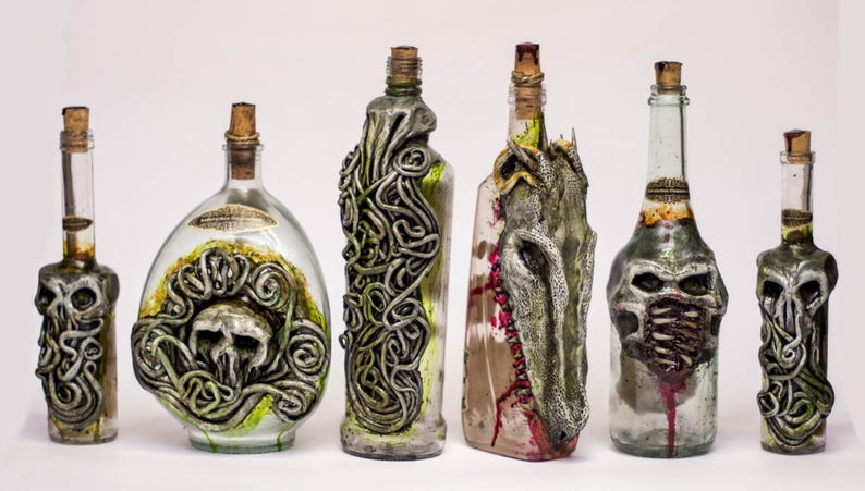 Personalized Lovecraftian Bottle Chtulhu, Nyrlatothep, Hastur, yog sothoth, shub niggurath, Werewolf, Demons & Skulls image 9