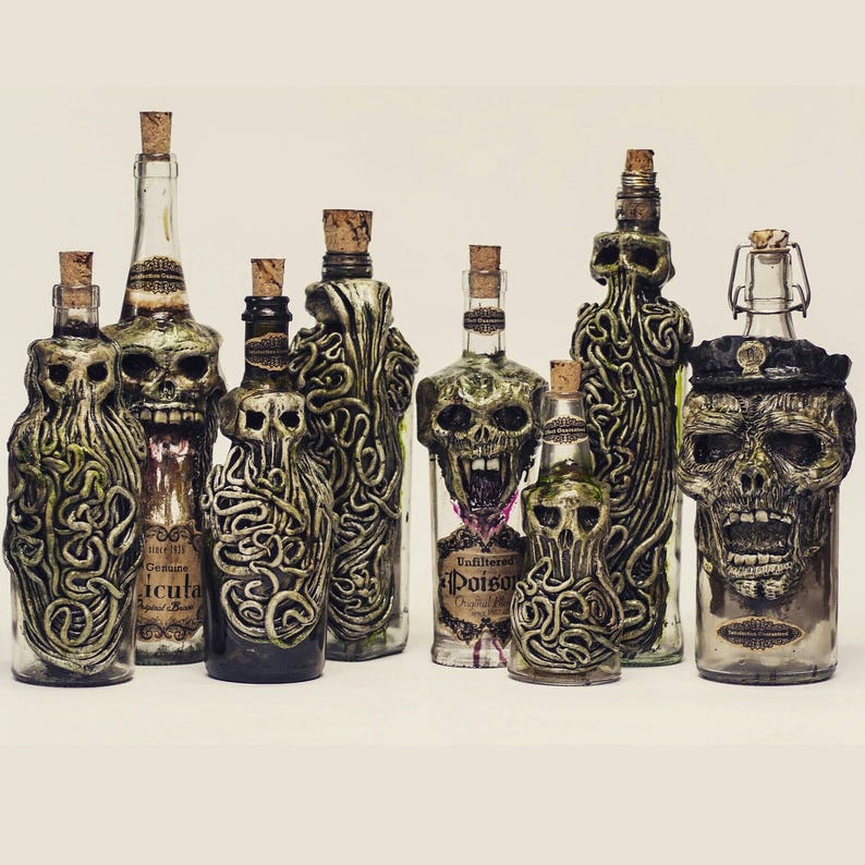 Personalisierte Lovecraftian Flasche Chtulhu, Nyrlatothep, Hastur, Yog Sothoth, Shub Niggurath, Werwolf, Dämonen & Schädel Bild 1