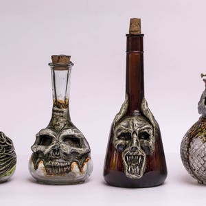 Personalized Lovecraftian Bottle Chtulhu, Nyrlatothep, Hastur, yog sothoth, shub niggurath, Werewolf, Demons & Skulls image 10