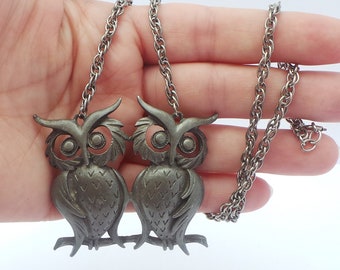Vintage Retro Pewter Silver Pair Of Wise Old Owls On A Branch Bird Pendant Necklace Chain