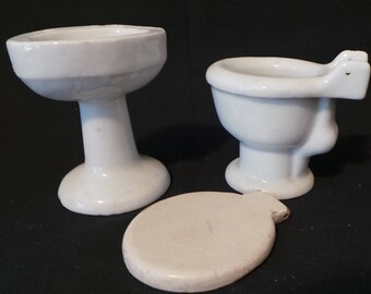 Vintage Dollhouse Miniature White Ceramic Toilet And Sink Bathroom Fixtures