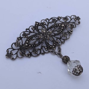 Vintage Victorian Style Gunmetal Gray Metal Floral Filigree Crystal Bead Charm Brooch Pin